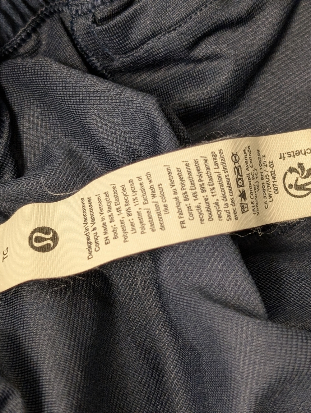 Lululemon Shake It Out High-Rise Run Short 2.5” Navy XL - Picture 12 of 14